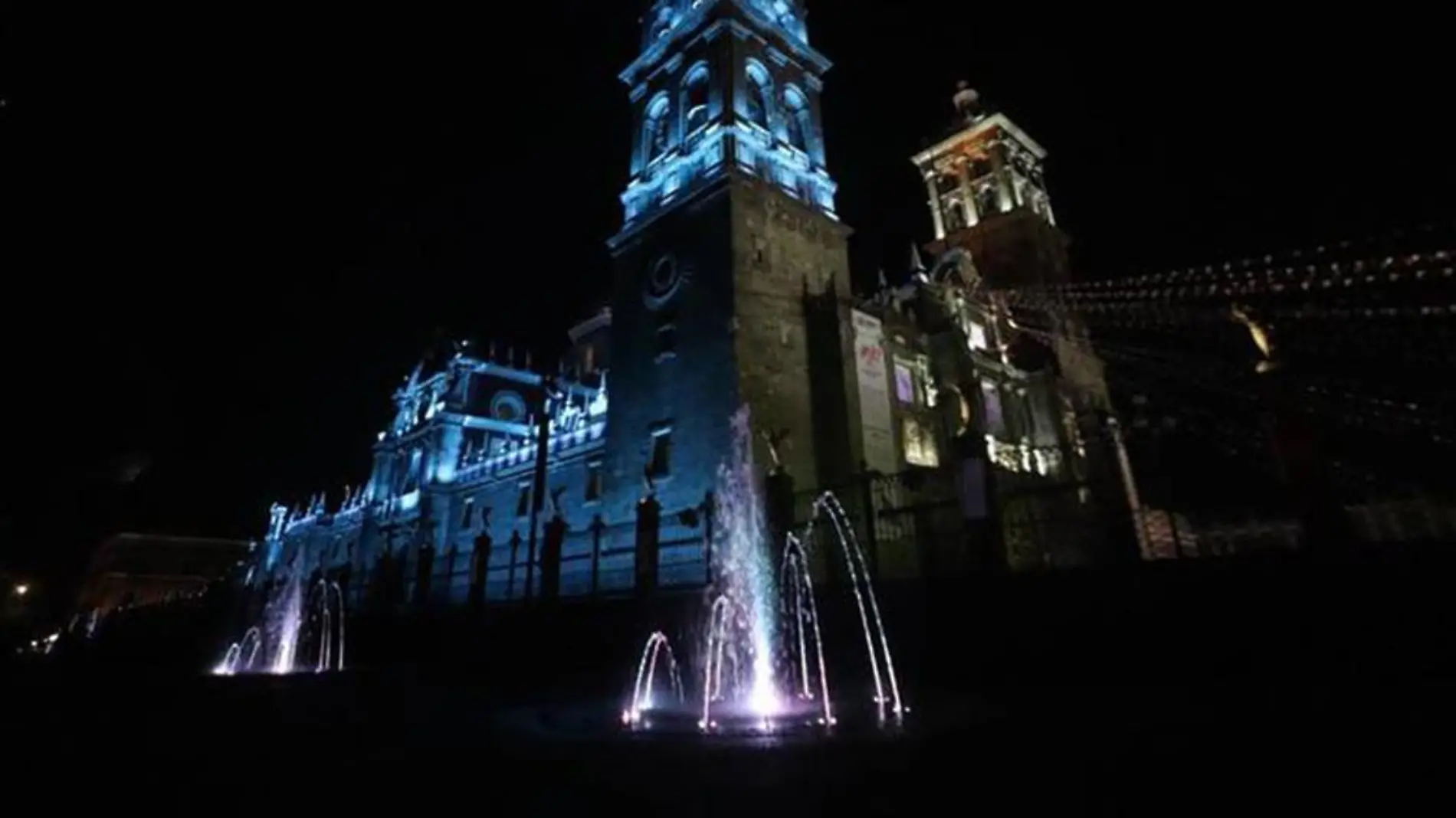 Recientemente fue inaugurado en el primer cuadro de la ciudad del espectáculo 'Aqualux'